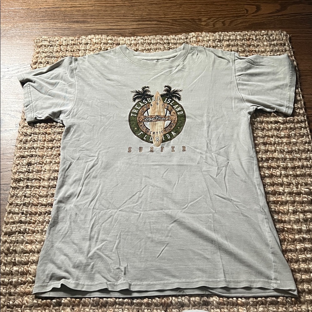 Gray Graphic T-Shirt with Palm Tree Design